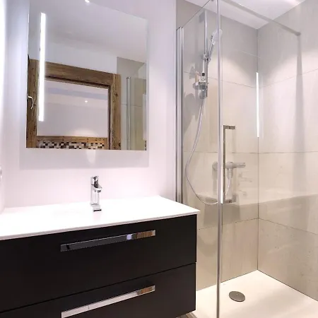 Renove 88m2 Au Centre De 1850 - 8 Pers, Parking, Balcon, Wifi - Fr-1-631-146 * Κουρσεβέλ